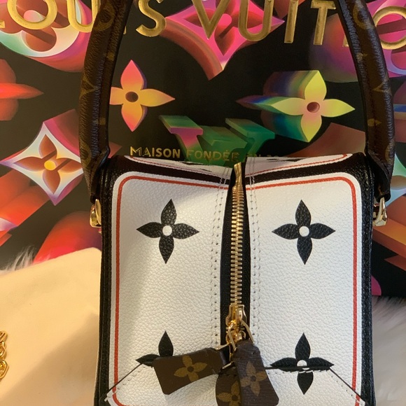 GAME ON SQUARE BAG Louis Vuitton - Picture 5 of 8